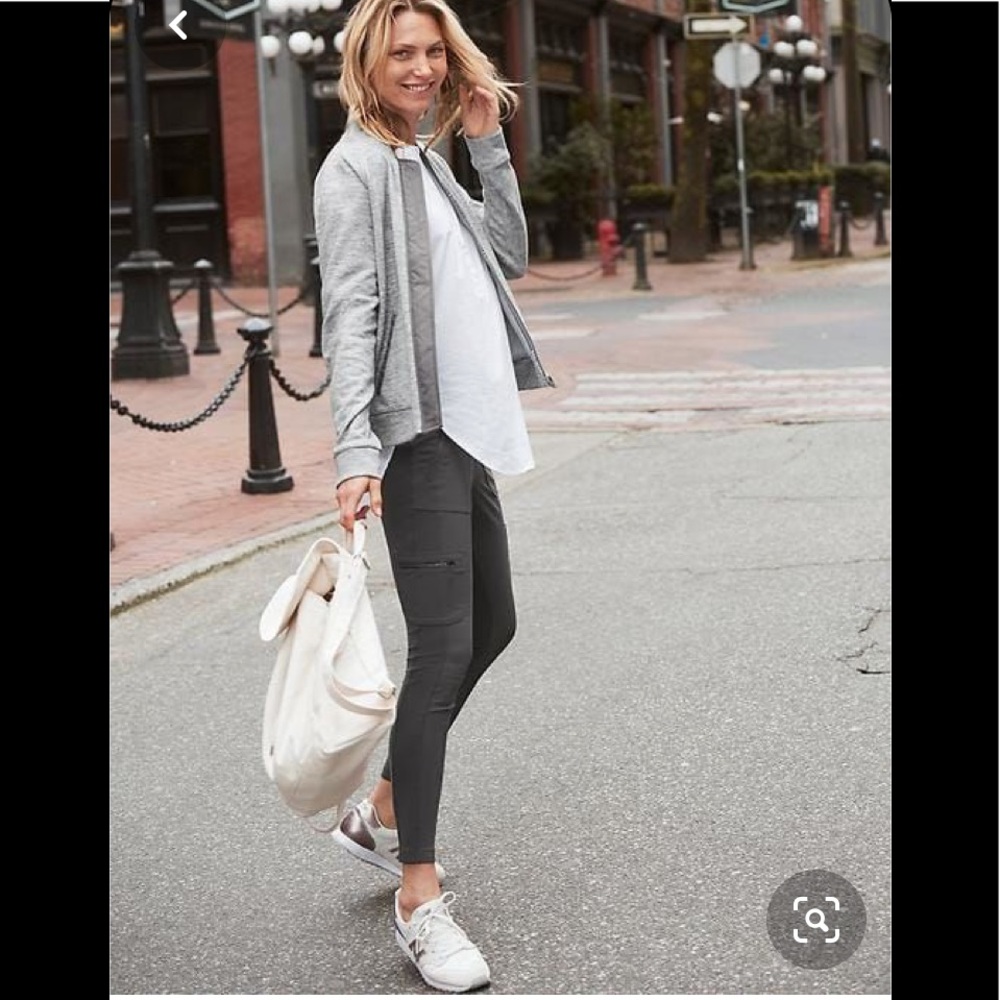 Athleta Highline Hybrid Cargo Tight
